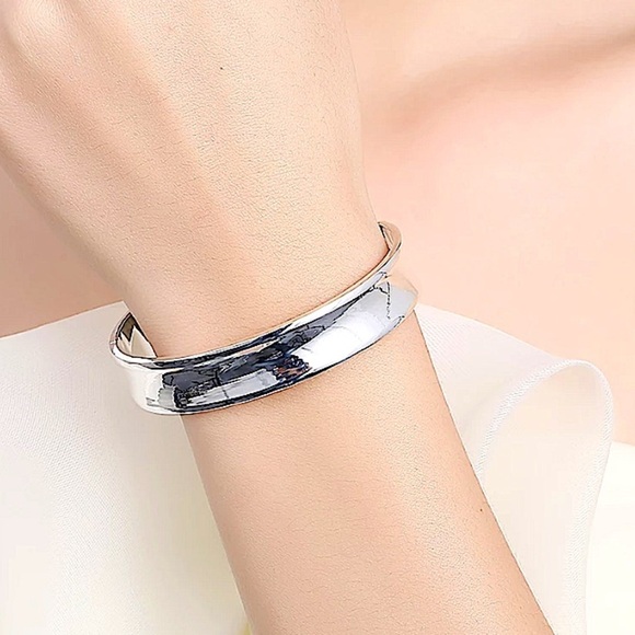 Sterling Silver Bangle Cuff Bracelet - Picture 2 of 8